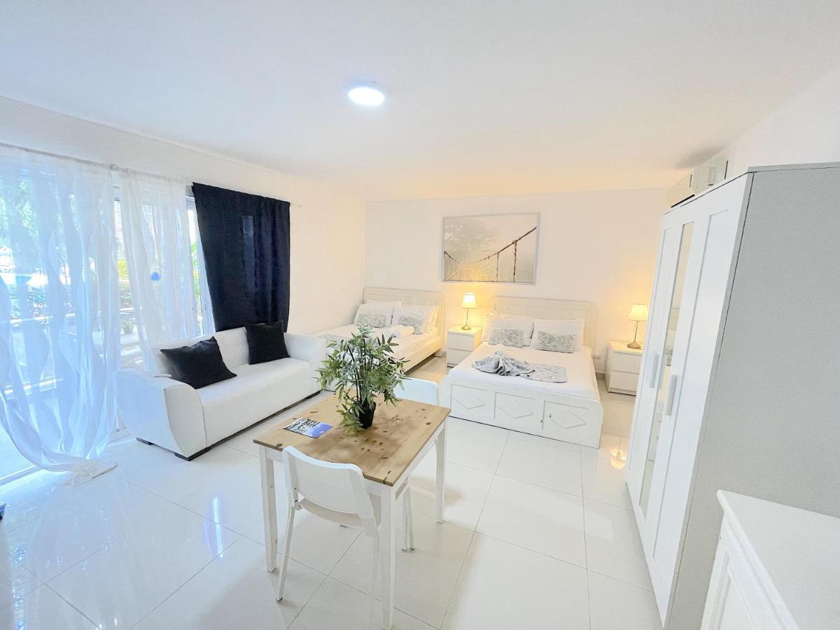Bavaro Los Corales Sol Caribe Studio Rooms Deluxe Wifi Parking Beach Club & Spa ปุนตากานา ภายนอก รูปภาพ